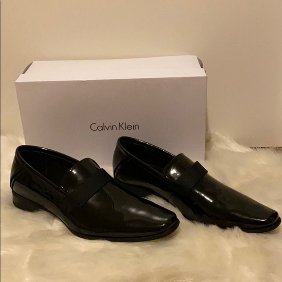 Calvin Klein Mens Bernard Tuxedo Dress 